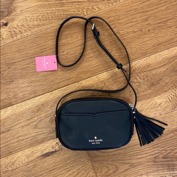 kate spade Handbags - NWT Kate Spade Camera Bag Kourtney